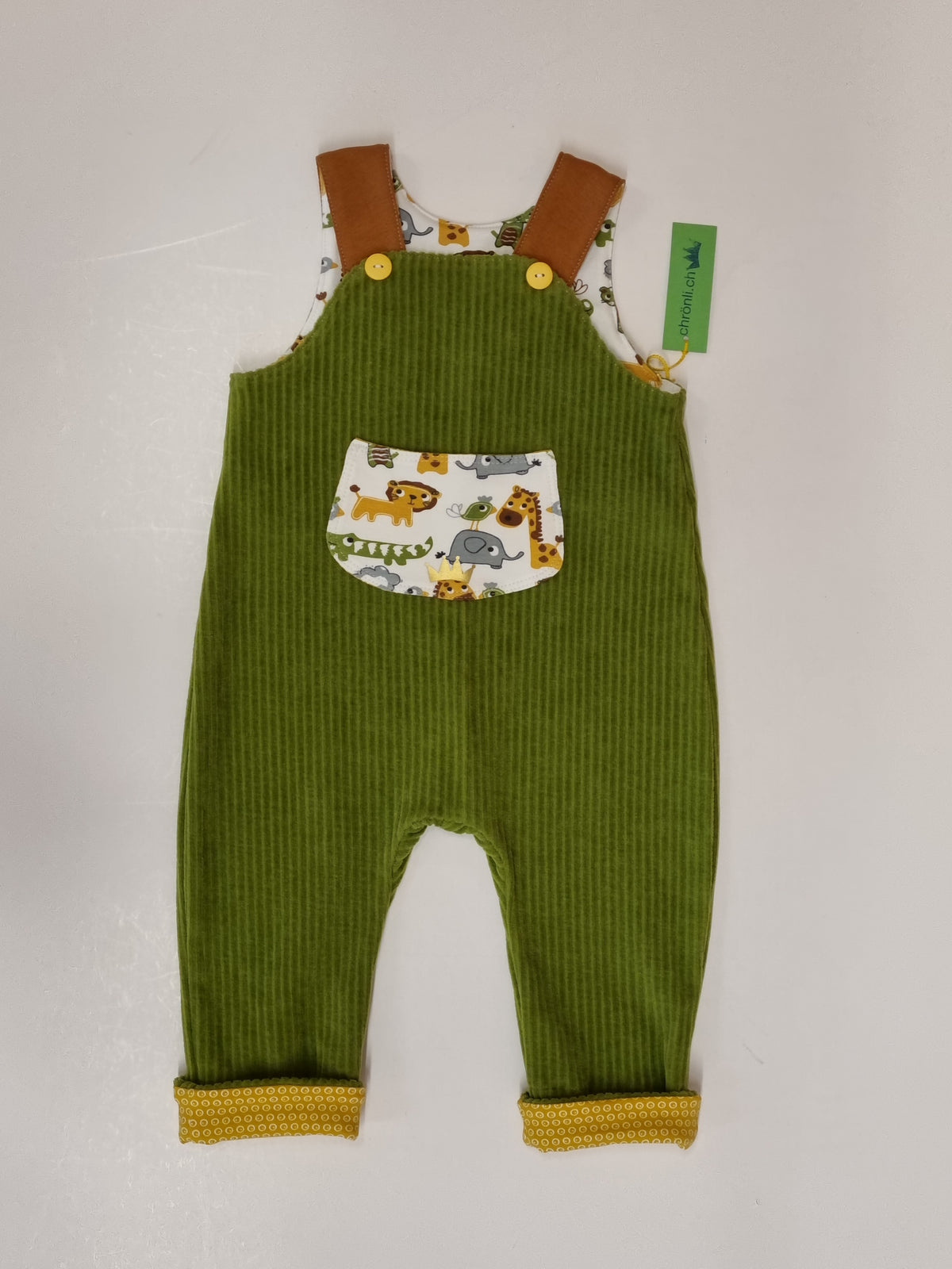 Latzhose Jule aus Bio-Baumwolle handgemacht von Chrönli (68cm)