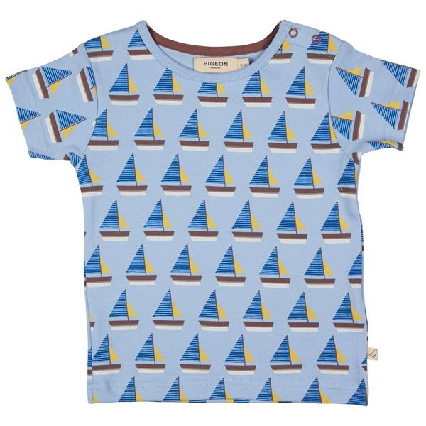 T-Shirt mit Segelbooten bedruckt von Pigeon