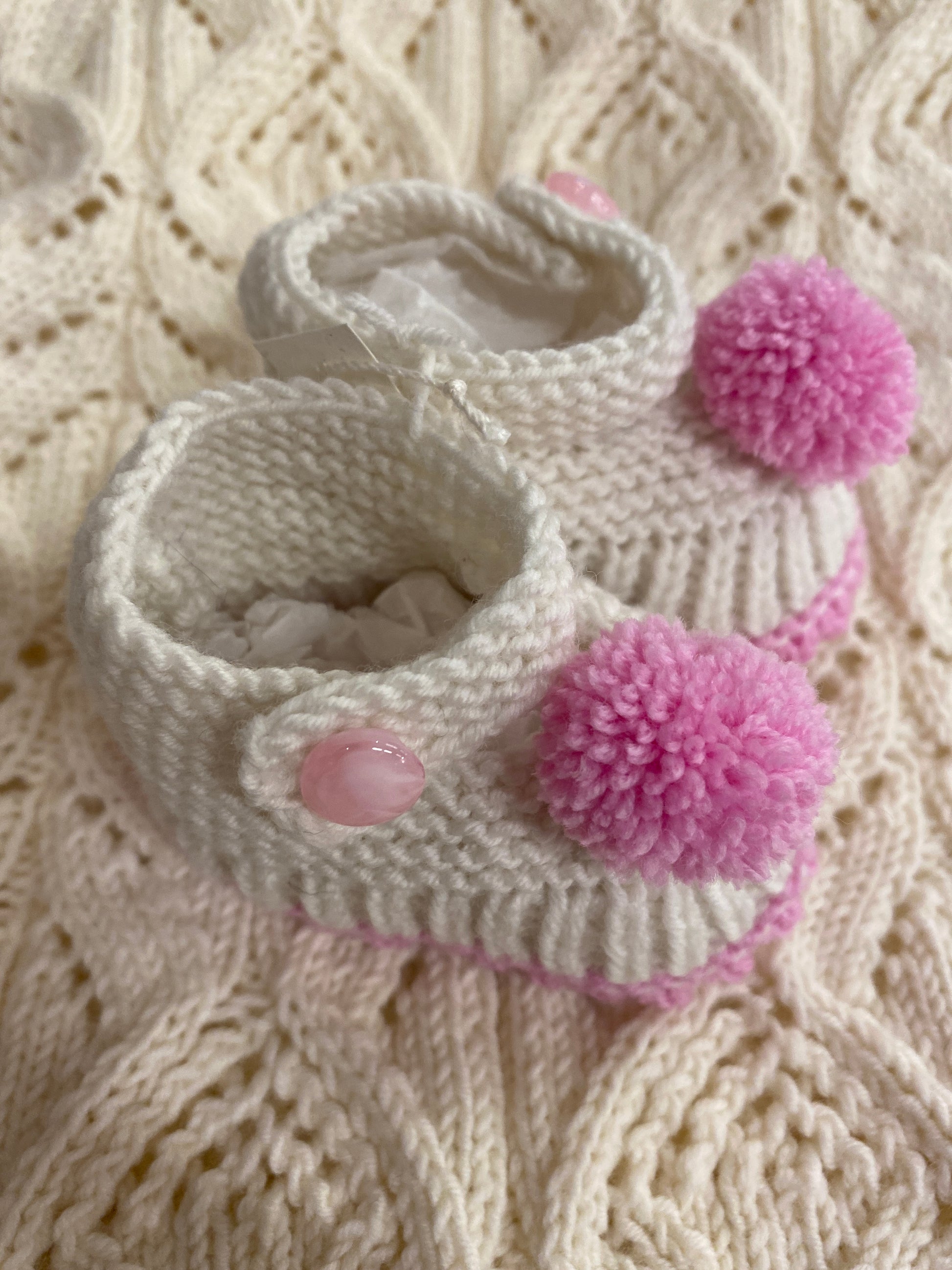 Handgemachte Finkli aus Merinowolle