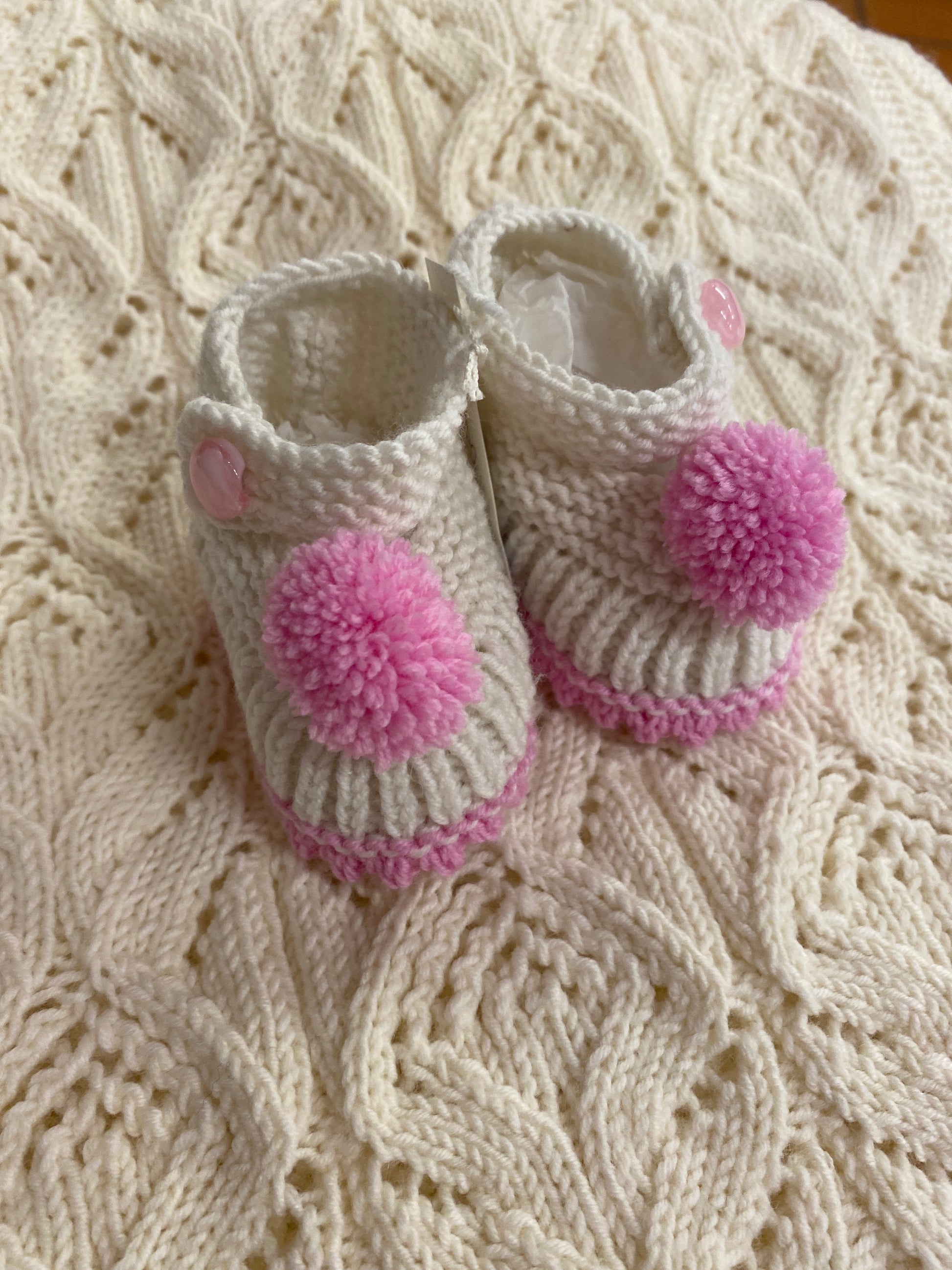 Handgemachte Finkli aus Merinowolle