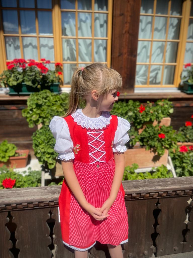 Dirndl rot von Kowi