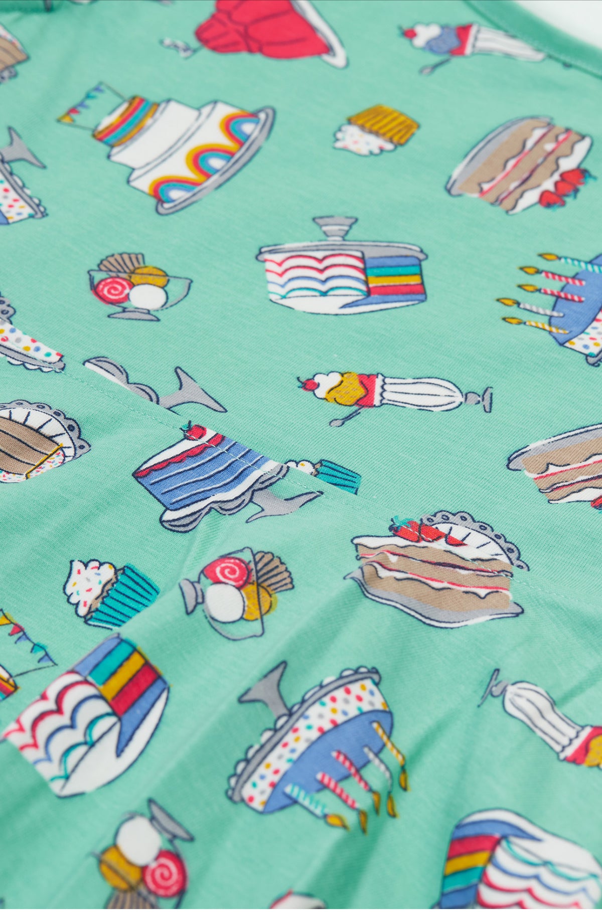 Kleid mit Kuchen von Frugi