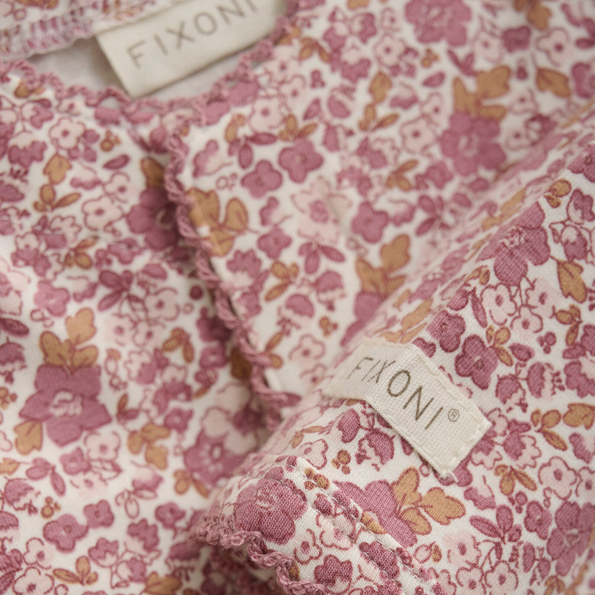 Strampler Blumen von Fixoni
