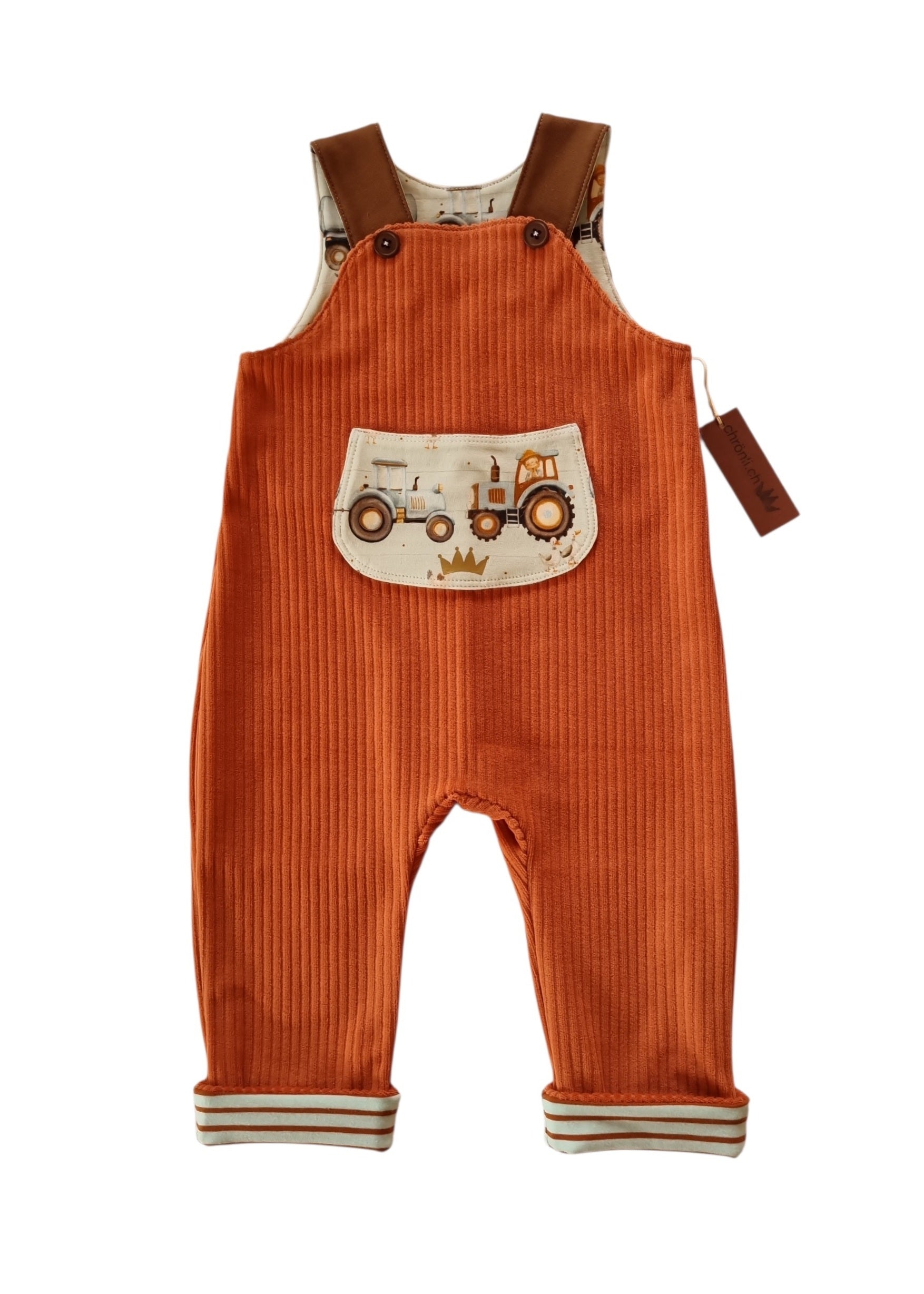 Latzhose Traktor aus Bio-Baumwolle handgemacht von Chrönli (68cm/74cm)