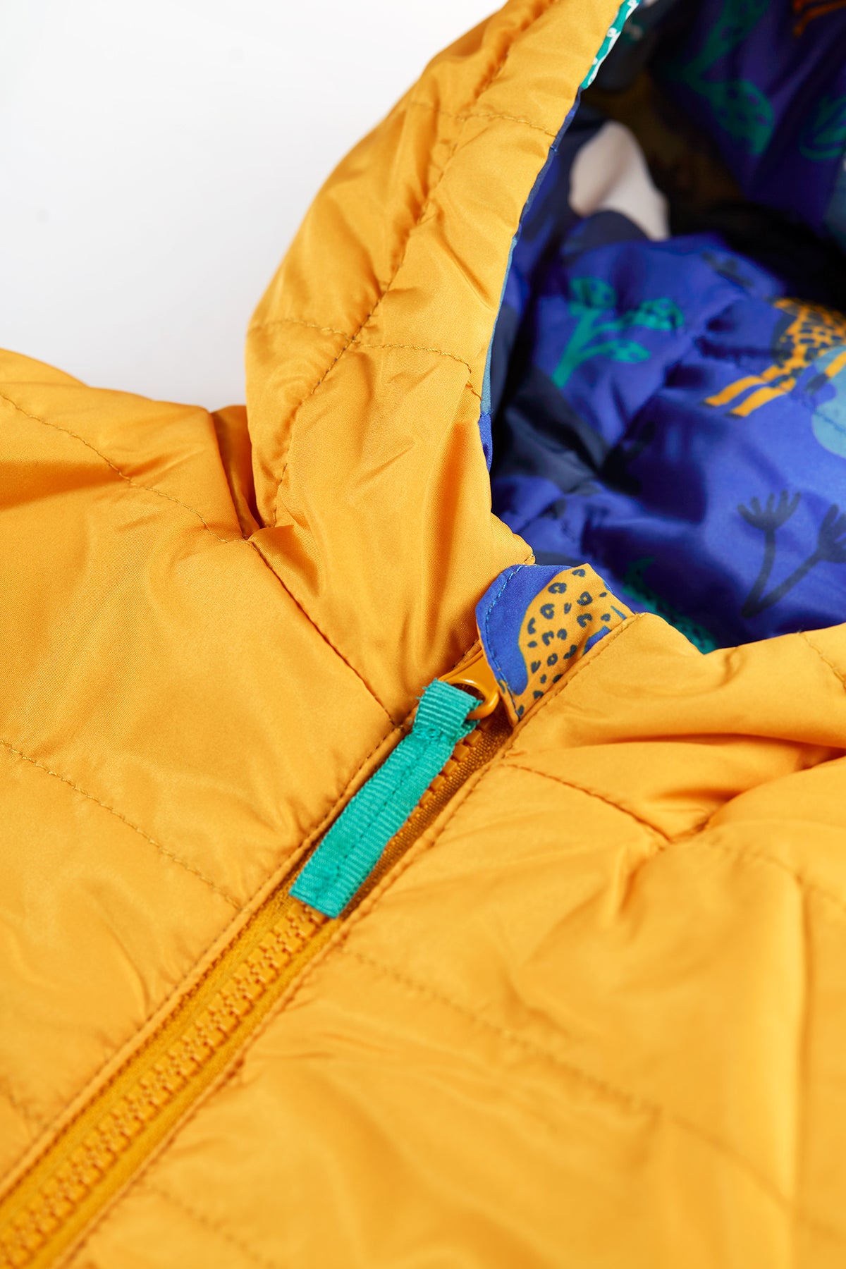 Wende-Regenjacke Tiere aus Petflaschen recycelt, von Frugi