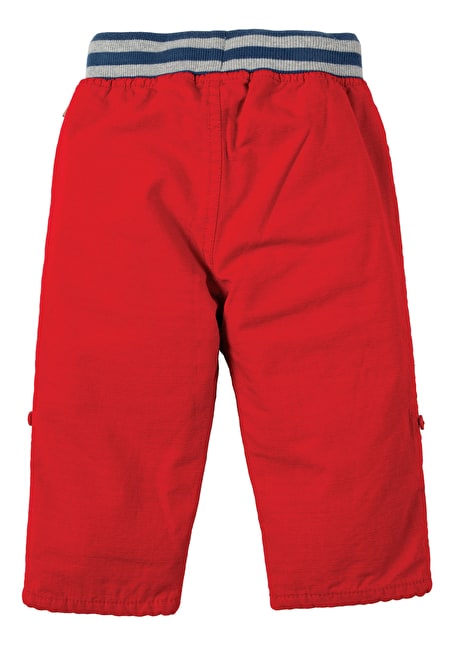 Rote Jeanshose zum krempel von der Marke Frugi