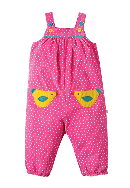 Pinke Latzhose mit Vogeltasche von der Marke Frugi