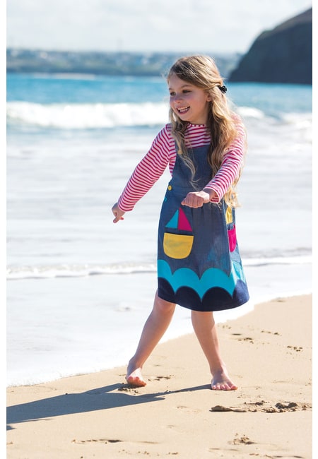 Perfect Pocket Pinafore Dress_Kleid_Frugi_Boat_girl