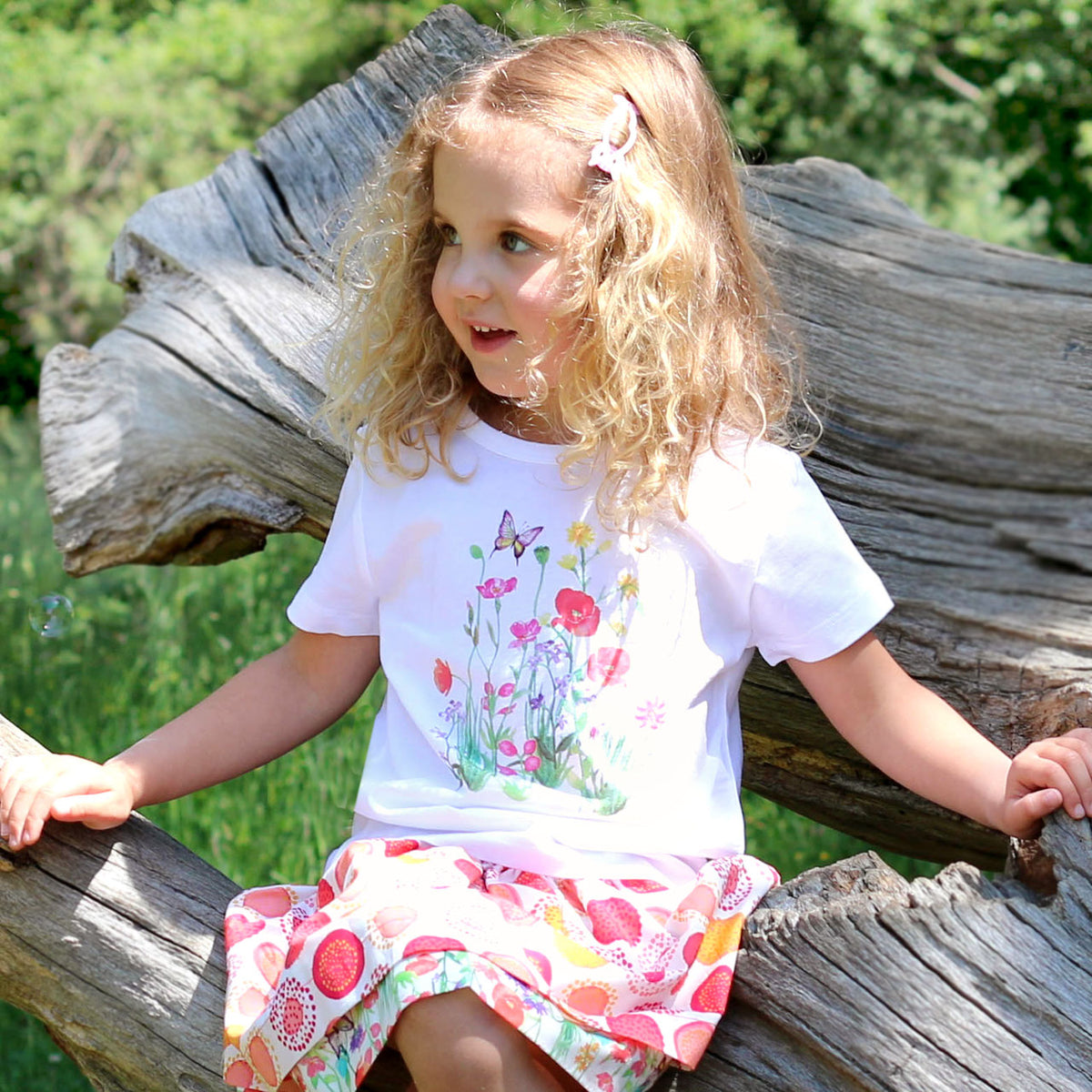 Shirt mit Blumen Applikation( 3-4 Jahre ) von Enfant Terrible