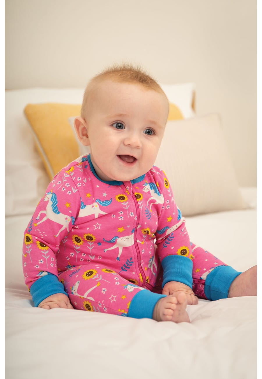 Flamingo und Einhorn Strampler von Frugi