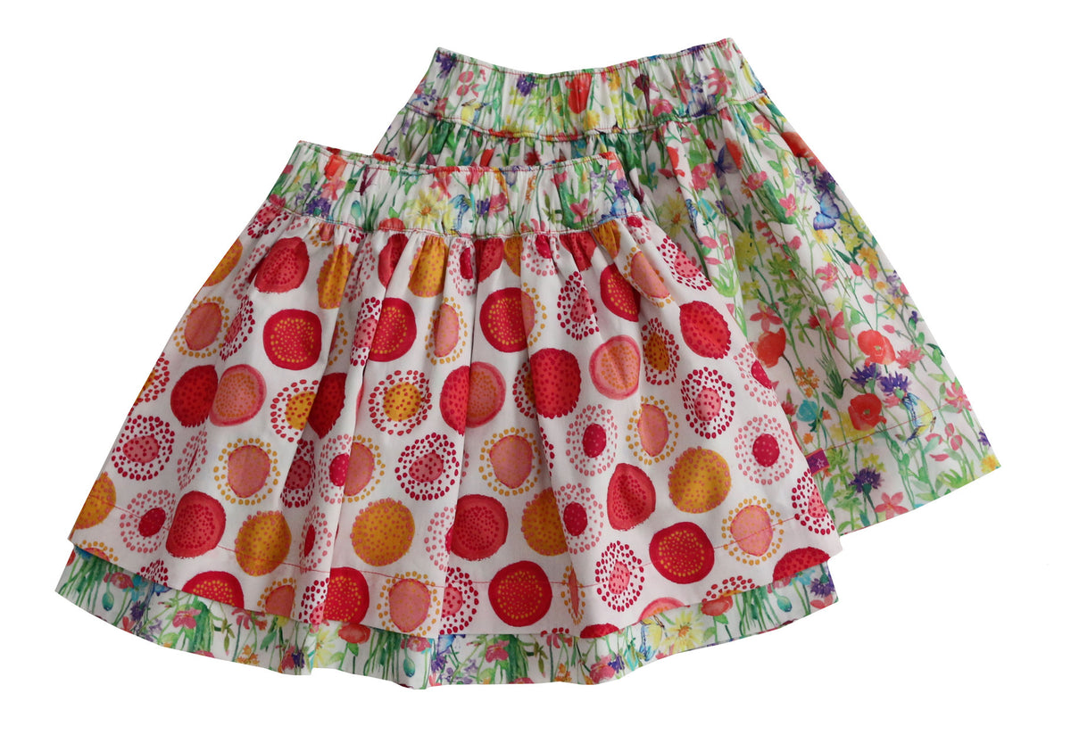 Wenderock Kreise/ Blumenwiese in white-strawberry( 3 Jahre, 5 Jahre) von Enfant Terrible